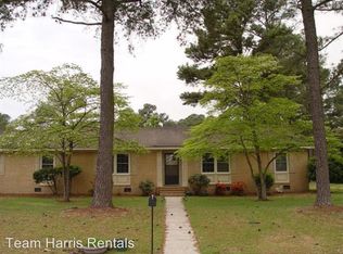 903 Romain Ct, Fayetteville, NC 28303