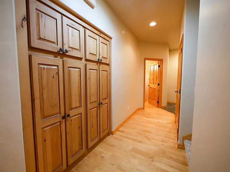 1917 Racquet Ct — Photo 5