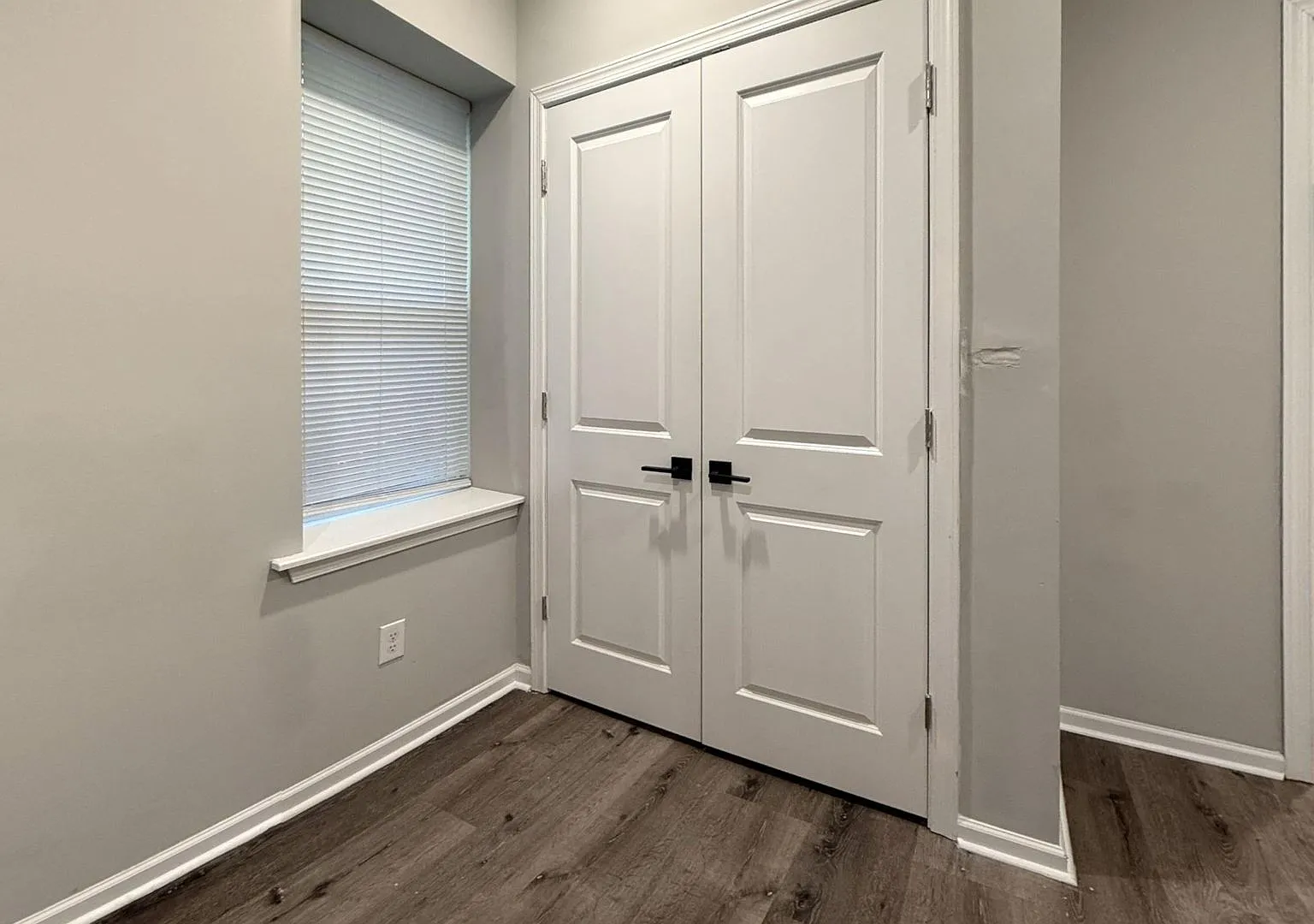 2237 West Oxford Street — Photo 4