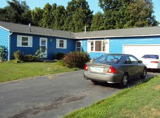 310 Oak Meadow Dr, Pataskala, OH 43062
