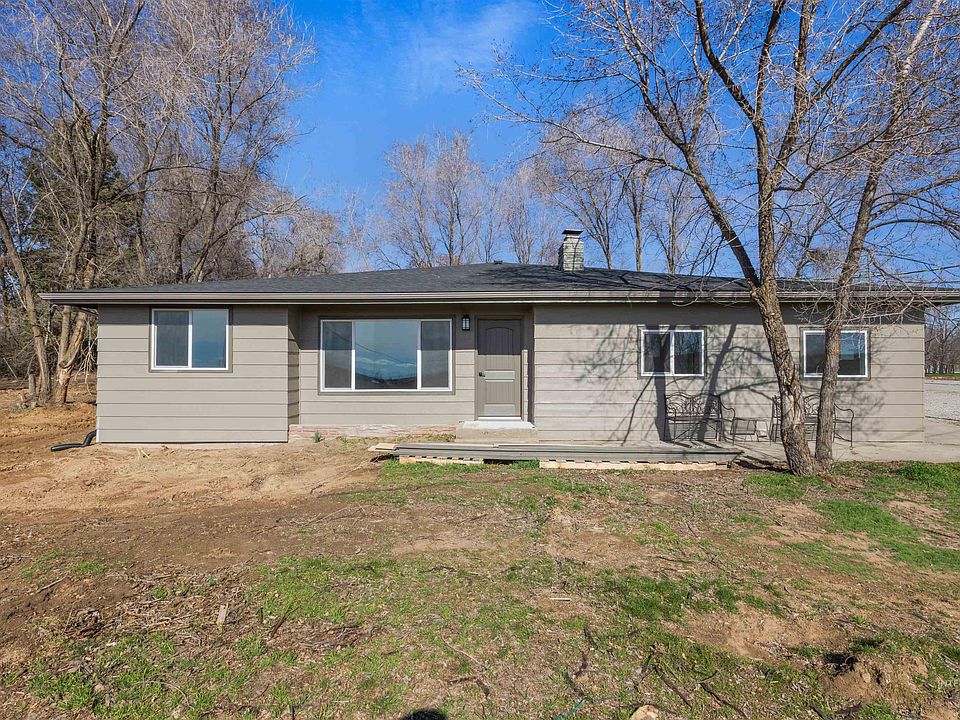 1st image of 29862 Emmett Rd