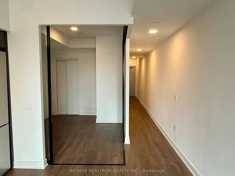 758 Dovercourt Rd #310 — Photo 5