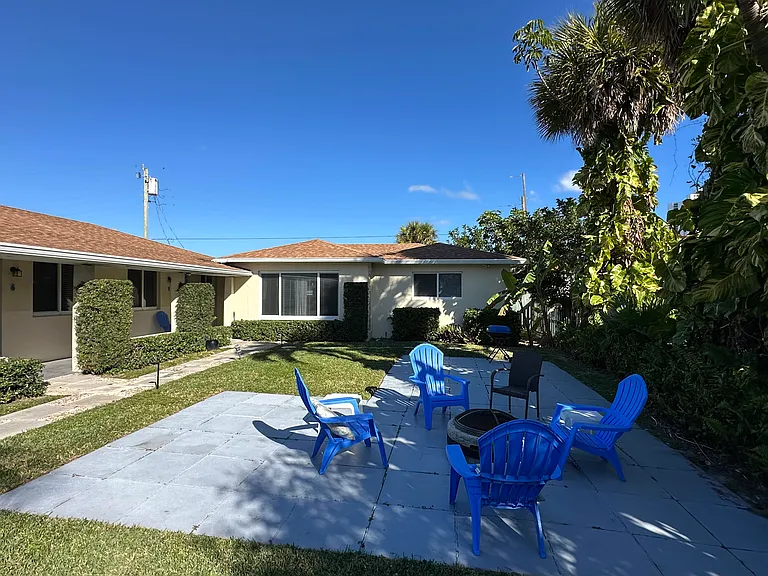 1258 Beach Rd #5 — Photo 11