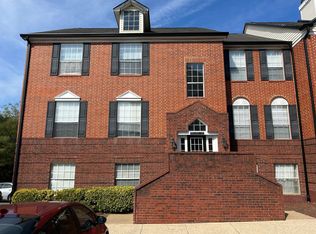 660 Gateway Dr SE UNIT 103, Leesburg, VA 20175
