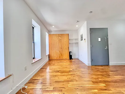 Rented by ERNY LLC | media 2