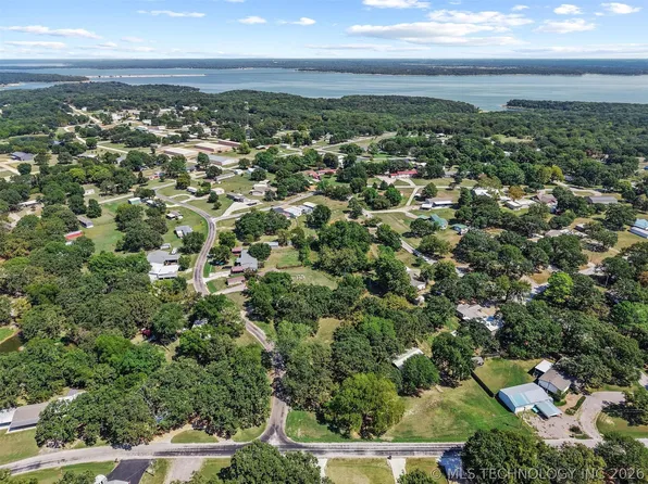 1720 Wildwood, Kingston, OK 73439