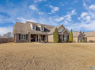 407 Dominion Dr, Hartselle, AL 35640