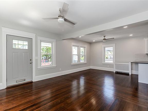 5th image of 41 Wellesley Ave