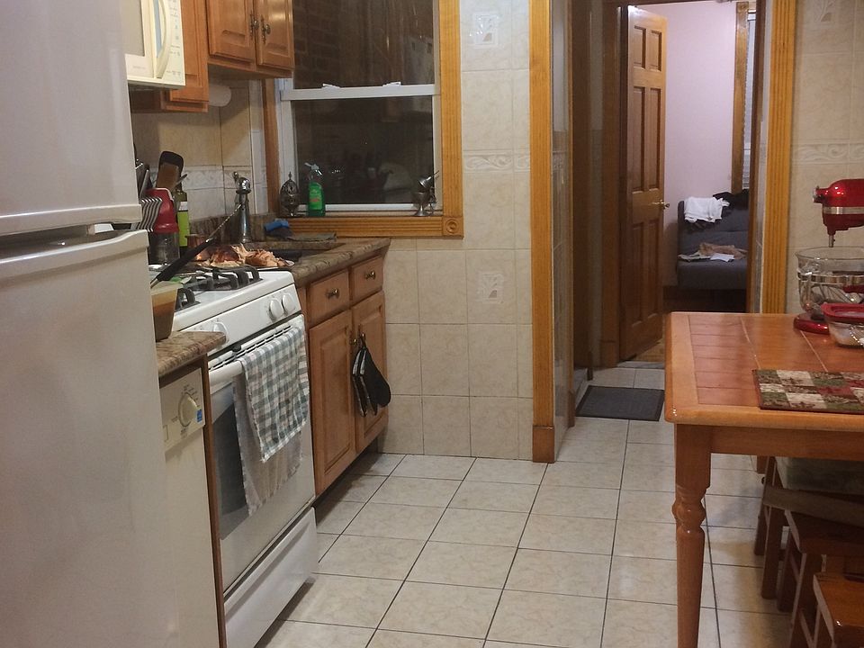 1st image of 3519 24th Ave #1