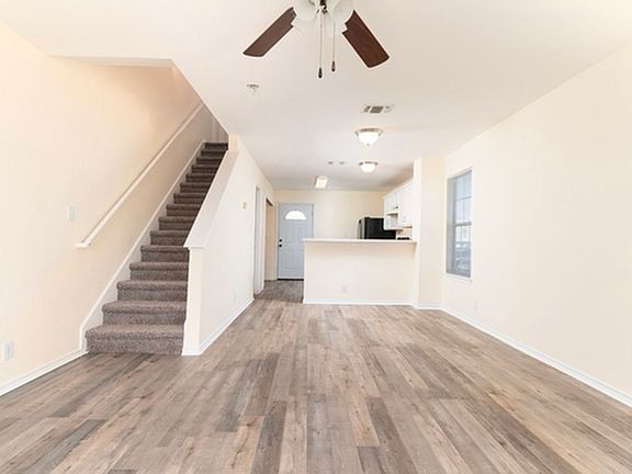2nd image of 3 Bratton Dr #3