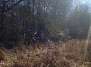 Westover Rd, Jackson, TN 38301