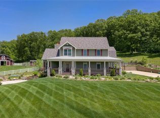 4820 Fox Creek Rd, Pacific, MO 63069