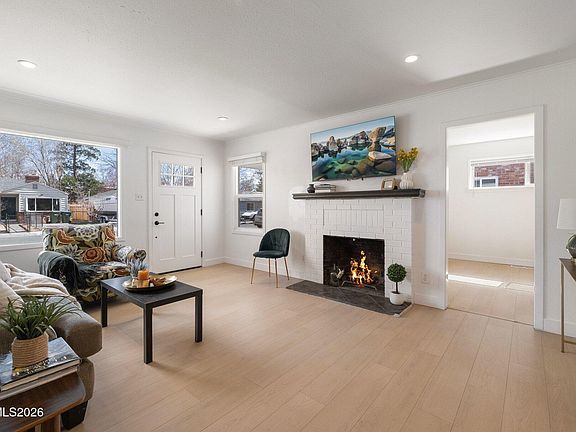 2nd image of 939 Bates Ave