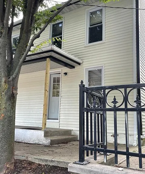 3072 Main St — Photo 2
