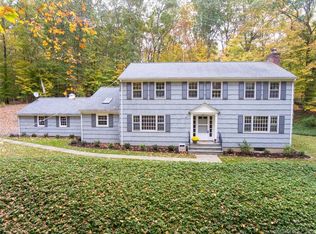 29 Mountain Wood Rd, Stamford, CT 06903