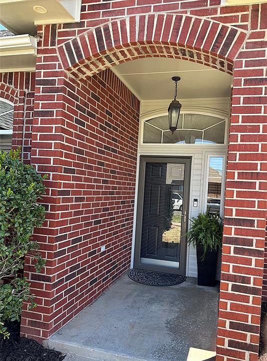 2nd image of 900 Black Jack Ln