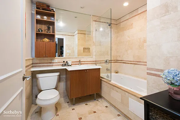 Sold by Sotheby's International Realty | media 11