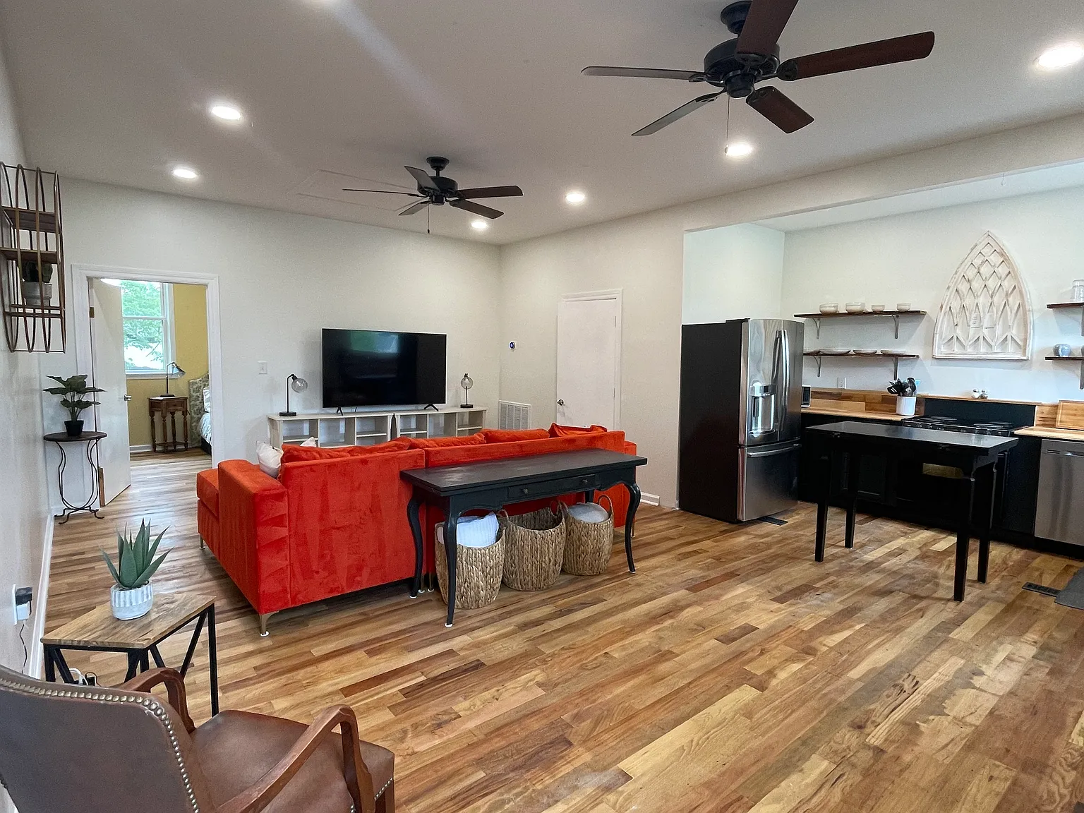 1 bed, 1.5 bath, 600 sqft, $1,600 — Photo 1