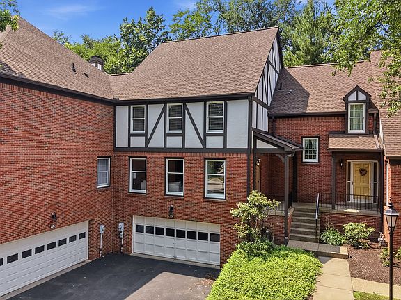 2nd image of 224 Thornberry Cir
