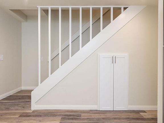 5th image of 1036 Tourmaline St APT C