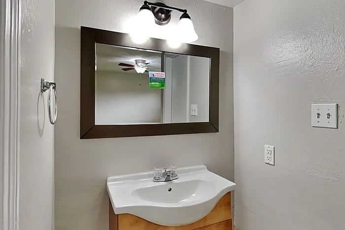 4313 Lariat Dr — Photo 11
