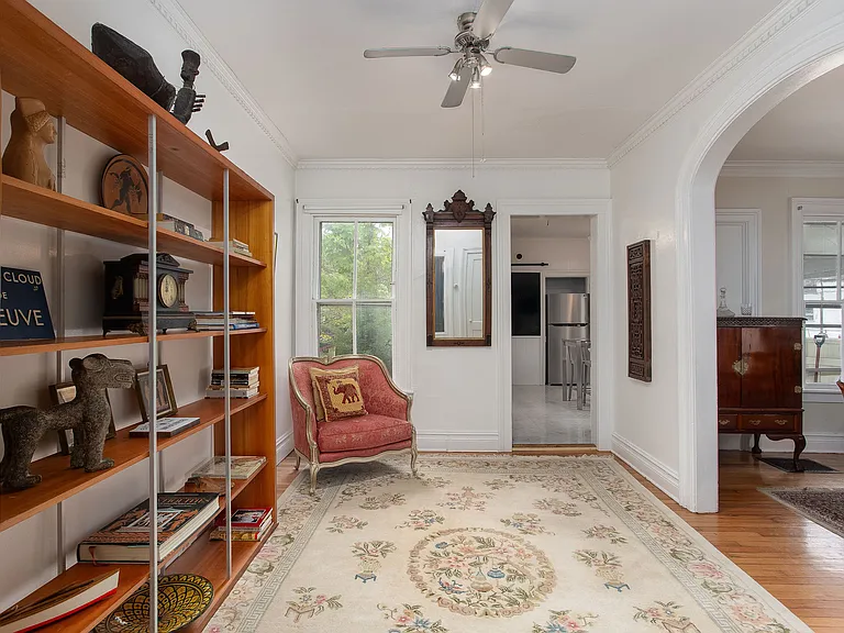 562 State St — Photo 11