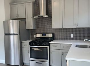 12 Adams St, Newark, NJ 07105