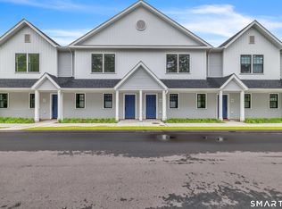 138 Post, East Lyme, CT 06333