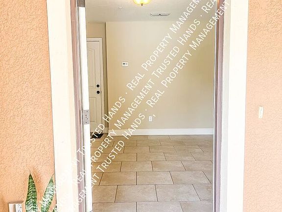 4th image of 10001 Town Lake Dr