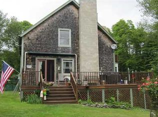 60 Narragansett Ave, Portsmouth, RI 02871