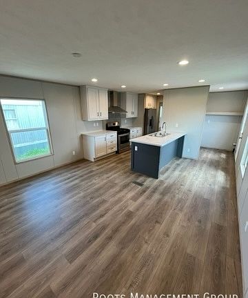 2nd image of 700 E 6th St #134