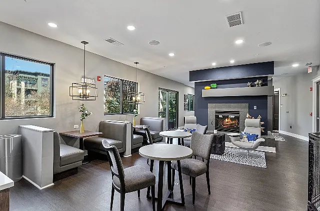 AMLI Parkside — Photo 4