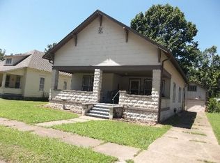 1009 S Santa Fe Ave, Chanute, KS 66720
