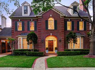 3714 Overbrook Ln, Houston, TX 77027