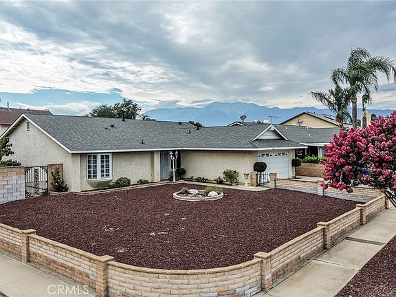 2nd image of 9974 Pinyon Ct