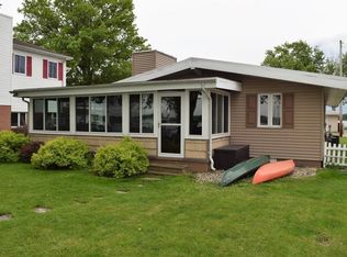 68241 Christiana Dr, Edwardsburg, MI 49112