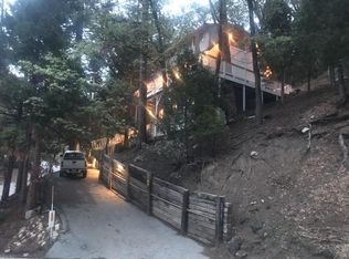 28583 Manitoba Dr, Lake Arrowhead, CA 92352
