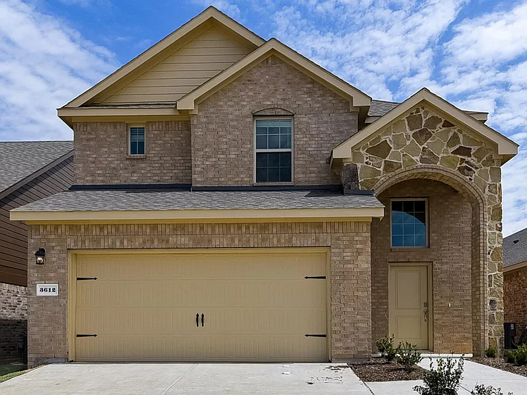 3612 Southbend Dr — Photo 1