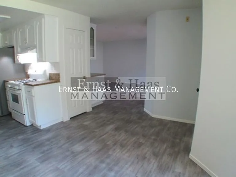 1121 Obispo Ave #103 — Photo 9
