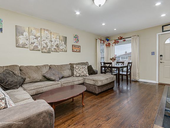 3rd image of 83 51st Ave