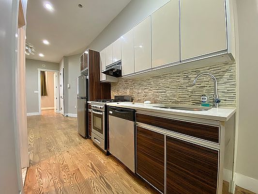 1st image of 126 Melrose St #1A