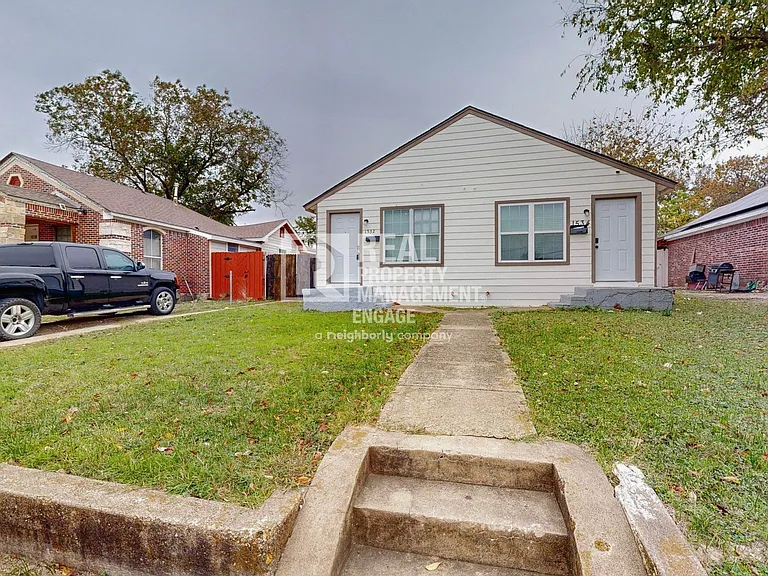 1532 Whitaker Ave — Photo 5