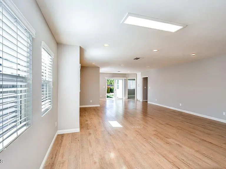 321 N Lima St — Photo 10