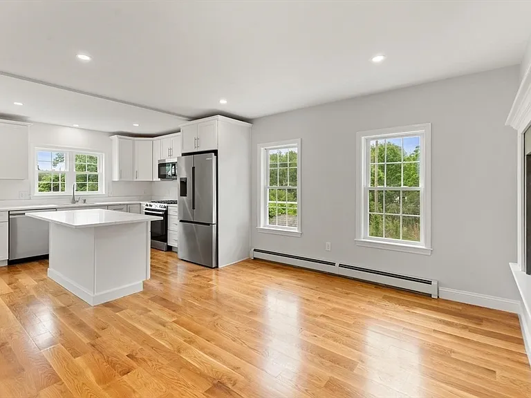 63 Pleasant St #2 — Photo 8