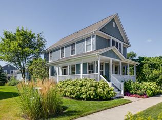 1541 Amos Bennet St, Grayslake, IL 60030