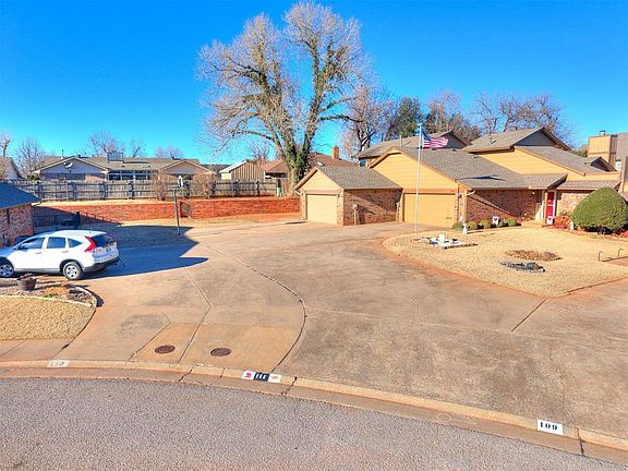 4th image of 113 Woodbridge Cir