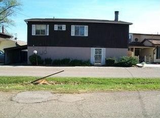 2727 Beach Dr, Belpre, OH 45714