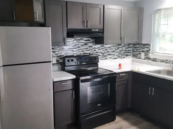 50 Angel Drive Apt D, Waterbury, CT 06708