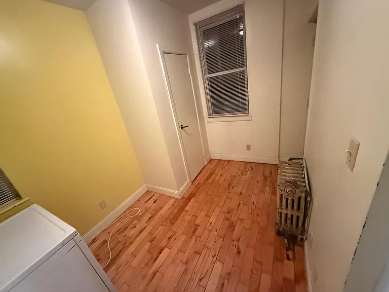 149 W Kingsbridge Rd #2 — Photo 17