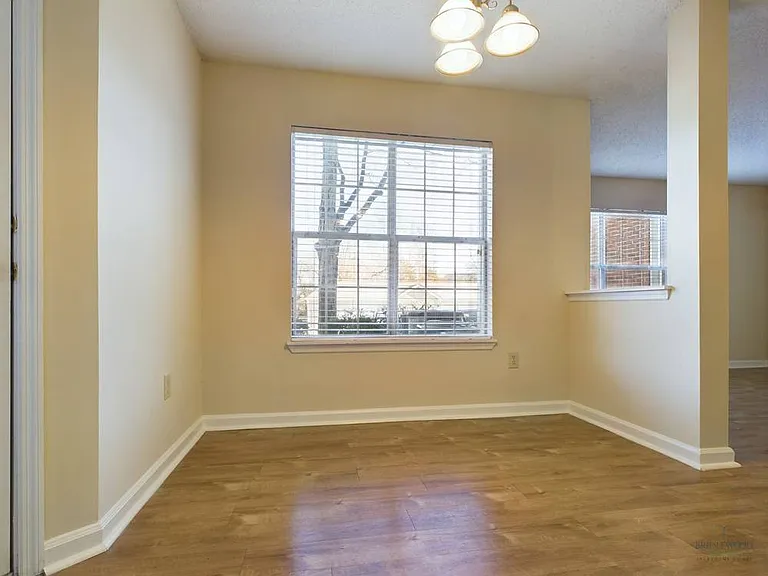 Bridlewood On Westland Apartments — Photo 58